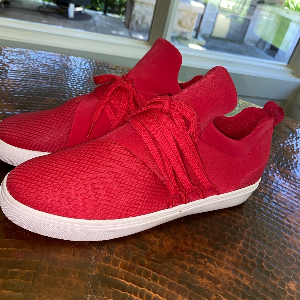 Steve Madden Lancer Sneaker